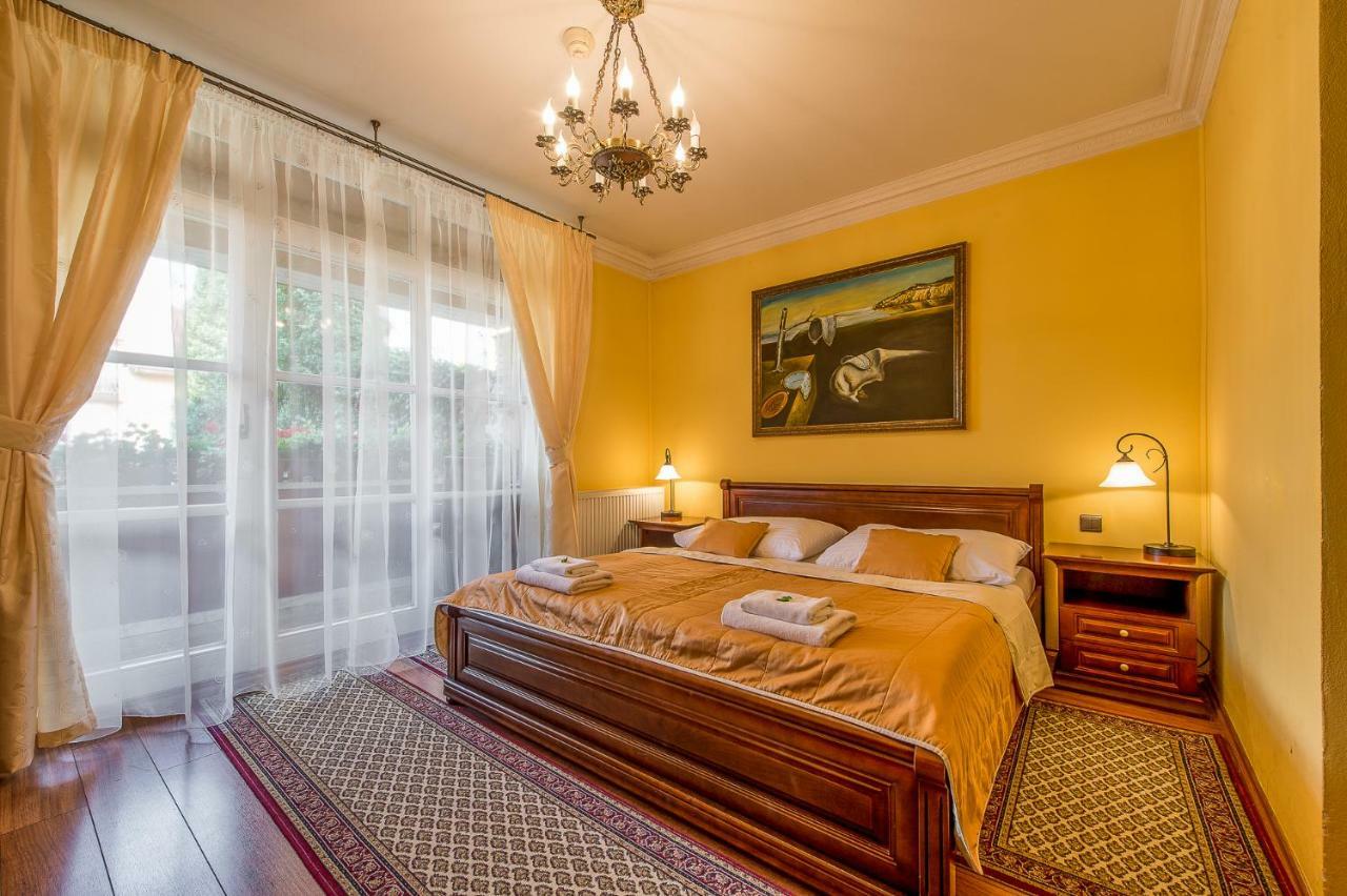 Boutique Hotel Carpe Diem เปรเชา ภายนอก รูปภาพ